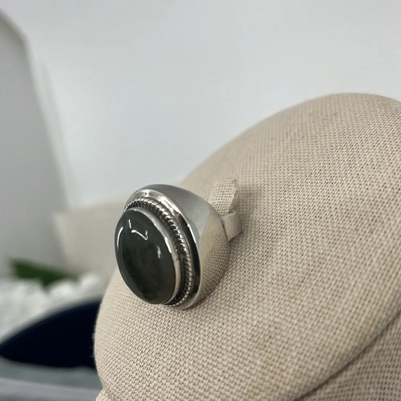 💎 Stunning Labradorite Ring - Blue/Green Flash - Sterling Silver, Size 6 - Picture 11 of 17